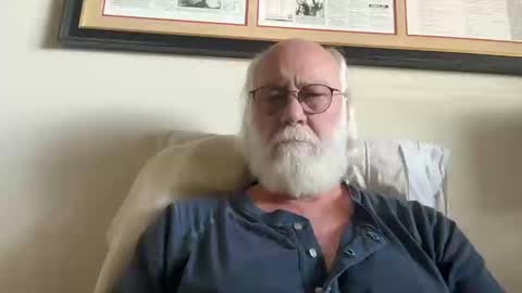 Snapshot of daddy341177 chatting on 02.20.25 daddy341177 online show from 02.20.25