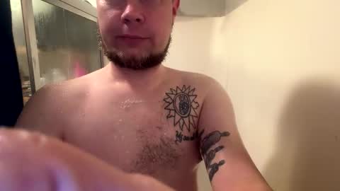 Snapshot of daddycam33 chatting on 04.22.26 DaddyCam33 online show from 04.22.26