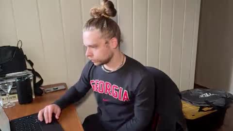 Snapshot of daddydaydrinkz chatting on 12.03.25 DaddydayDrinkz online show from 12.03.25