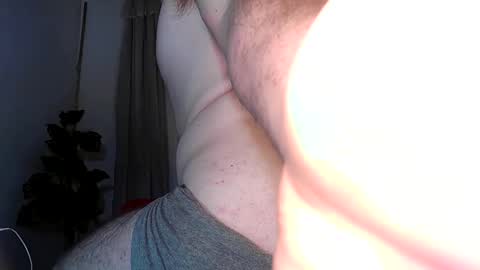 Snapshot of daddyfeet29 chatting on 03.04.25 Greekboy28 online show from 03.04.25