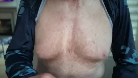 Snapshot of daddyfuckcuk chatting on 11.01.25 daddyfuckcuk online show from 11.01.25