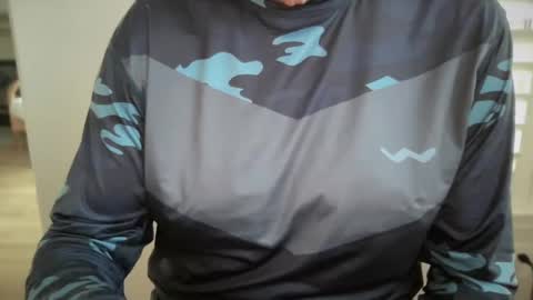 Snapshot of daddyfukcuk chatting on 10.04.25 daddyfukcuk online show from 10.04.25