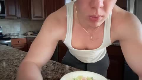 Snapshot of daddygmoney6969 chatting on 02.27.25 daddygmoney6969 online show from 02.27.25