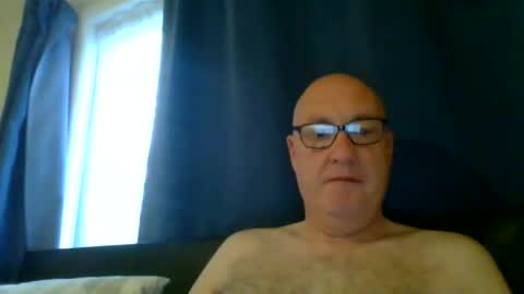 Snapshot of daddyhere4uall6 chatting on 10.17.25 daddyhere4uall6 online show from 10.17.25