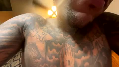 Snapshot of daddyjanimal chatting on 07.14.26 sexy tatted king bbc online show from 07.14.26