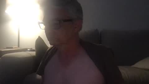 Snapshot of daddymike92883_1 chatting on 01.22.25 daddymike92883_1 online show from 01.22.25