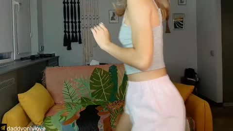 Zoe online show from 09.15.25