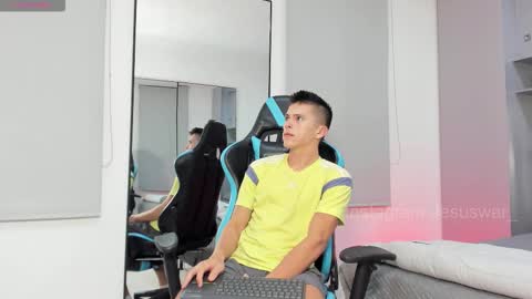 Snapshot of daddyrich4u chatting on 11.16.25 daddyrich4u online show from 11.16.25