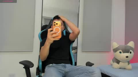 Snapshot of daddyrich4u chatting on 05.02.26 daddyrich4u online show from 05.02.26