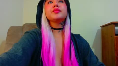 Valen online show from 10.13.25