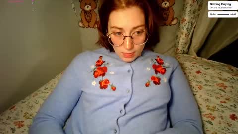 Snapshot of daddysdollhouse chatting on 11.15.25 Saoirse online show from 11.15.25