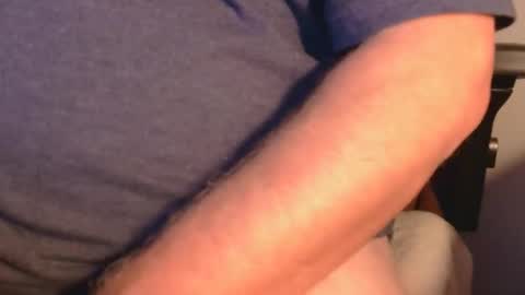 Snapshot of daddysmalls_55 chatting on 03.12.26 daddysmalls online show from 03.12.26