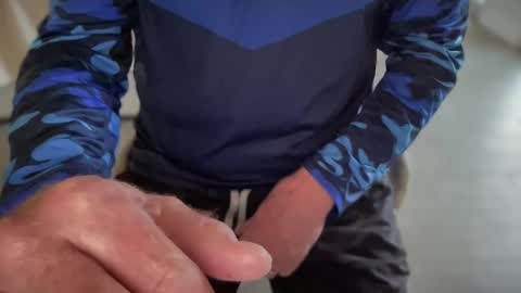 Snapshot of daddysucksfuckscums chatting on 01.19.25 daddysucksfuckscums online show from 01.19.25