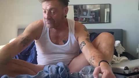 Snapshot of daddyswede23 chatting on 04.07.26 daddyswede23 online show from 04.07.26