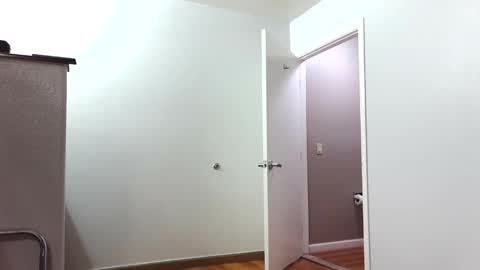 Snapshot of daddyyysj chatting on 09.21.25 daddyyysj online show from 09.21.25