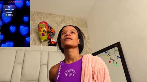 Snapshot of daffnelewis chatting on 01.19.26 daffnelewis online show from 01.19.26