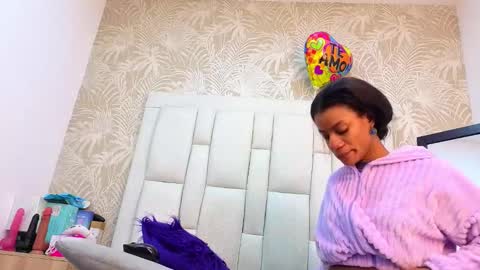 Snapshot of daffnelewis chatting on 02.13.26 daffnelewis online show from 02.13.26