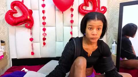 Snapshot of daffnelewis chatting on 02.17.26 daffnelewis online show from 02.17.26