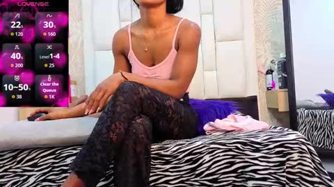 Snapshot of daffnelewis chatting on 03.03.26 daffnelewis online show from 03.03.26