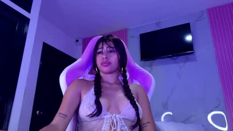 Dafne  online show from 11.28.25