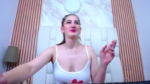 Dafne Castro online show from 10.12.25