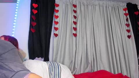 Snapshot of dafnne__hall chatting on 05.02.26 Dafnne online show from 05.02.26