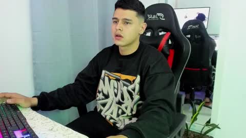 my name is Jhon and I live in colombia online show from 11.04.25