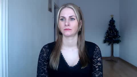 Dagmarie online show from 12.23.24