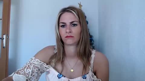 Dagmarie online show from 01.18.25