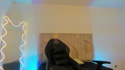 dahia  online show from 02.24.25