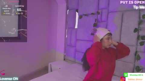 Dahiana  online show from 11.14.25