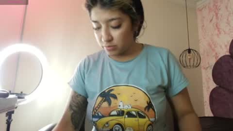 Dahiana  online show from 04.15.26