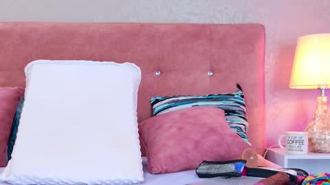 Dahiana online show from 03.08.25