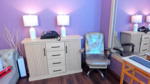 Snapshot of dahianeconnor chatting on 02.26.26 Dahiane Connor online show from 02.26.26