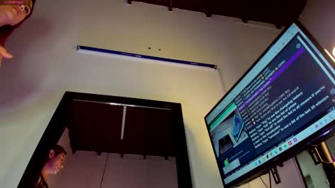 Dahian Fox online show from 03.10.25