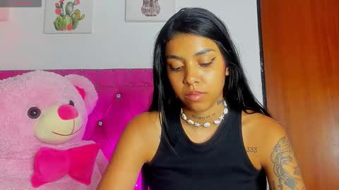 Snapshot of dahiangomezz chatting on 11.01.25 online show from 11.01.25