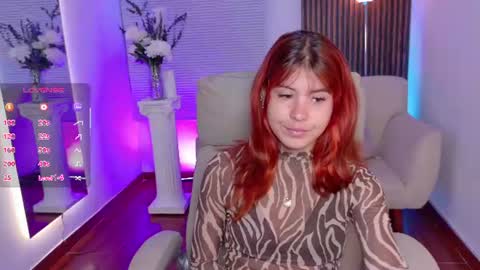 Snapshot of dahlia_grey chatting on 07.08.26 dahlia_grey online show from 07.08.26
