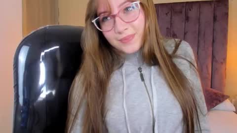 Dahlia online show from 10.27.25