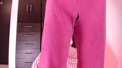 Snapshot of dahliabrowniee chatting on 10.03.25 Dahli online show from 10.03.25