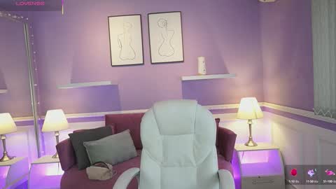 Snapshot of dahliagraey chatting on 10.07.25 Dahlia Grey online show from 10.07.25