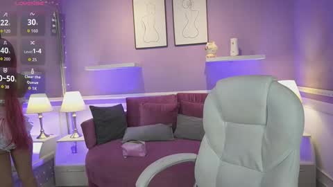 Snapshot of dahliagraey chatting on 11.05.25 Dahlia Grey online show from 11.05.25