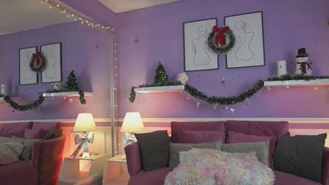 Dahlia Grey online show from 11.27.25