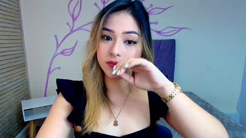 Dahlia online show from 12.18.24