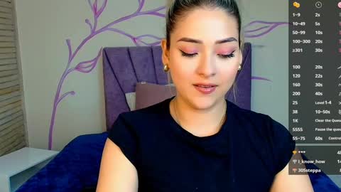 Dahlia online show from 01.17.25