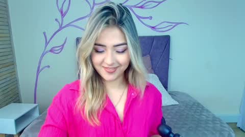 Dahlia online show from 02.08.25