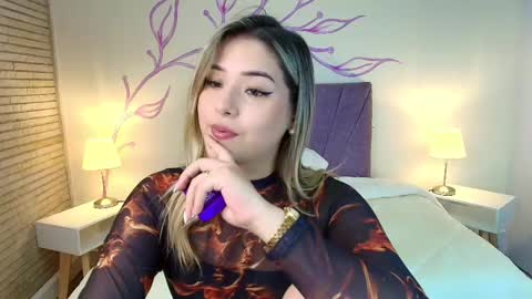 Dahlia online show from 03.06.25