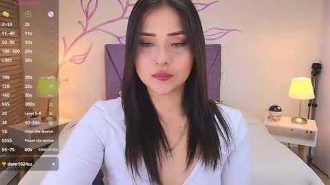 Dahlia online show from 10.16.25