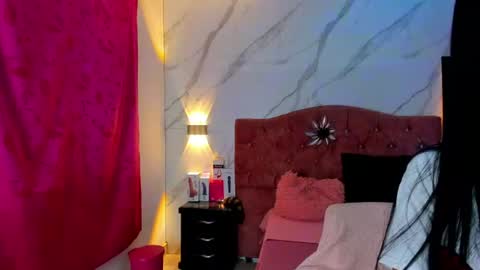 diosa dhaly online show from 07.18.26