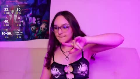 Natalia  online show from 10.18.25