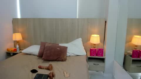 Snapshot of daila_beltran chatting on 06.05.26 Daila Beltran online show from 06.05.26